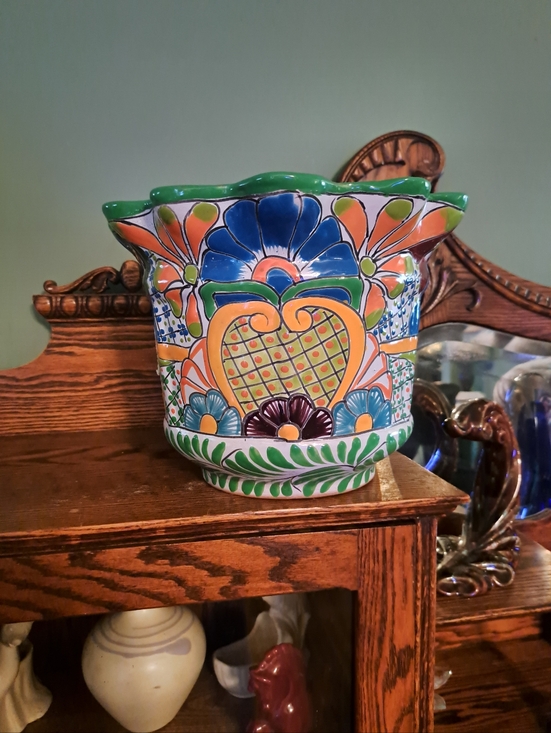 Other - Mexican Planter Pot W/Scallooed Top 9"Tall 9"Wide Outdoor Use